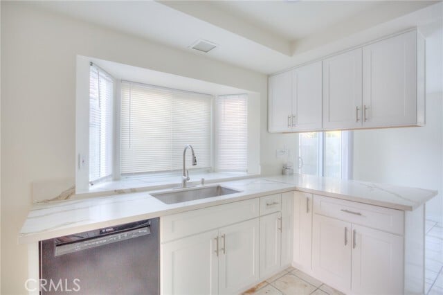 Building Photo - 20341 E Crestline Dr