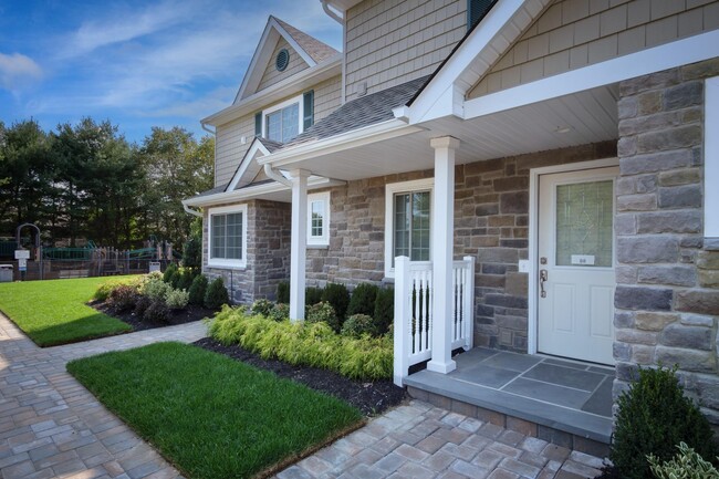 Building Photo - 156 Cassa Loop