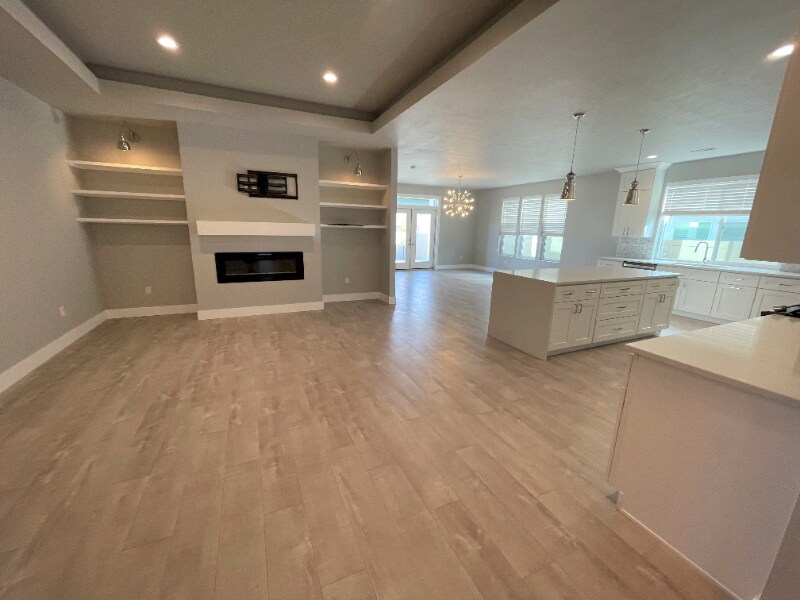 Building Photo - 254 N Figwood Ct