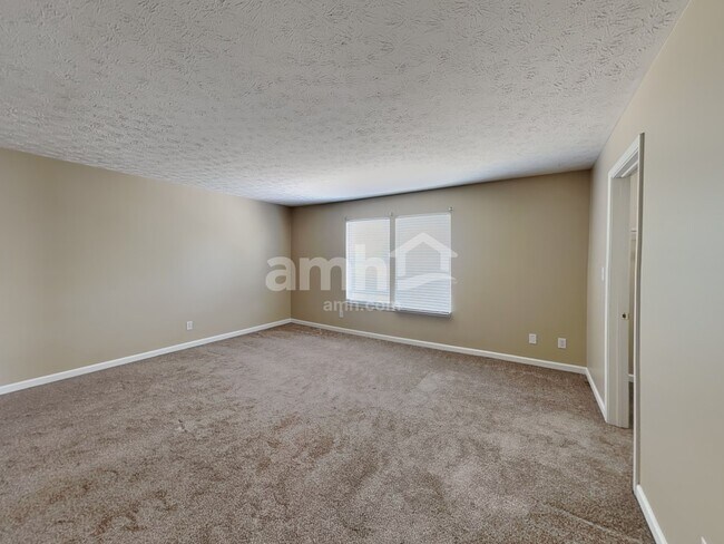 Building Photo - 1376 Blue Ridge Ln