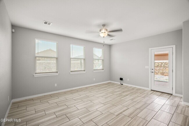 Building Photo - 14760 Sam Garcia Ave