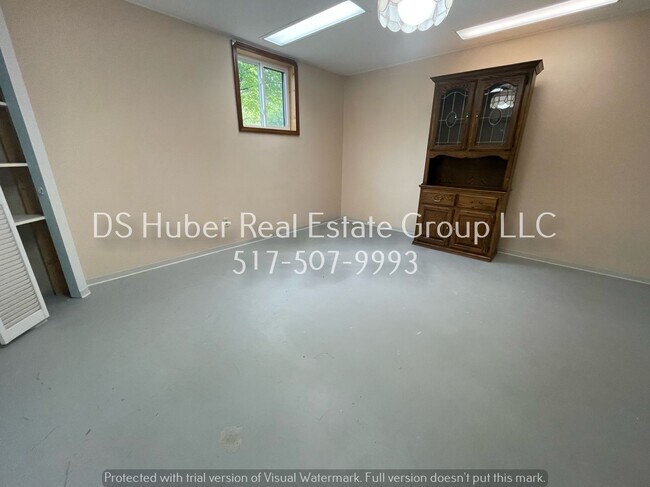 Building Photo - 1114 Dillon Cir
