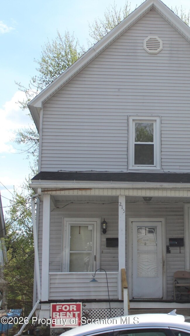 Building Photo - 215 Ferdinand St