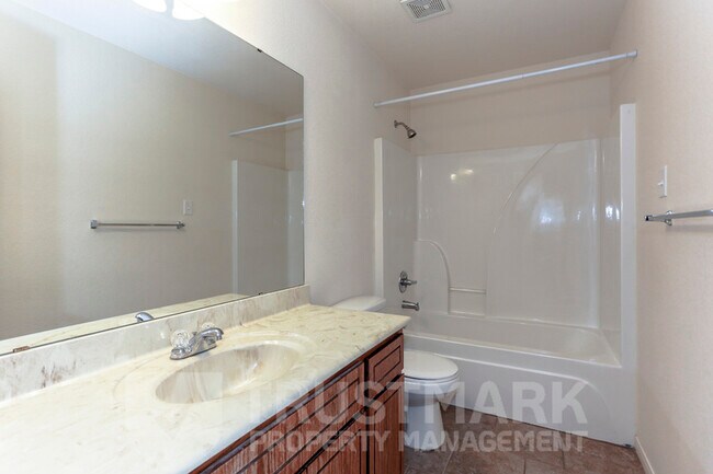 Building Photo - 3204 W Canadian River Loop