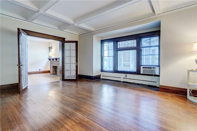 Building Photo - 38 Cornell St