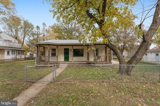Building Photo - 1903 Wills Rd
