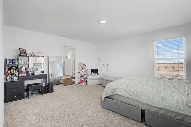 Building Photo - 18517 Cremello Dr