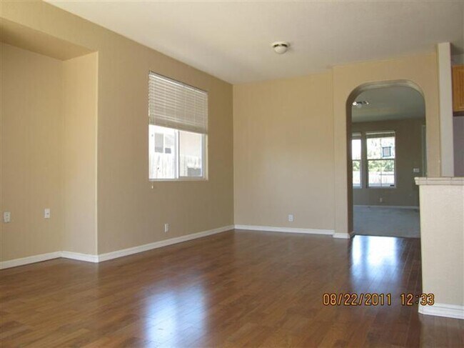 Building Photo - Great Home!