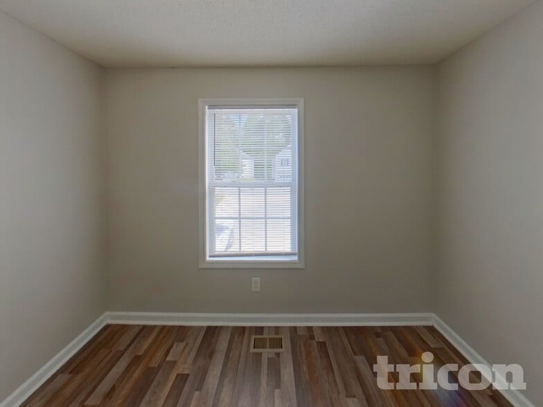 Building Photo - 7205 Brittany Way