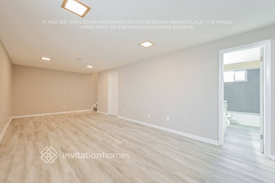 Building Photo - 3191 W 94th Ave