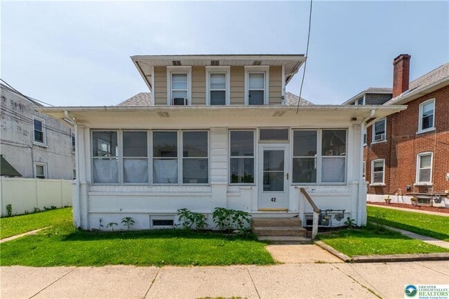 Primary Photo - 42 N Sixth St