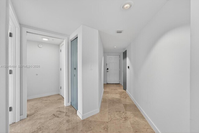 Building Photo - 2080 S Ocean Dr