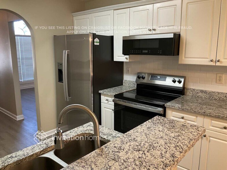 Building Photo - 213 Towler Dr