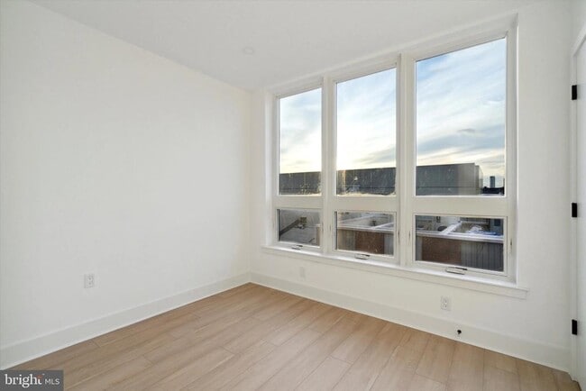 Building Photo - 1643 N 2nd St