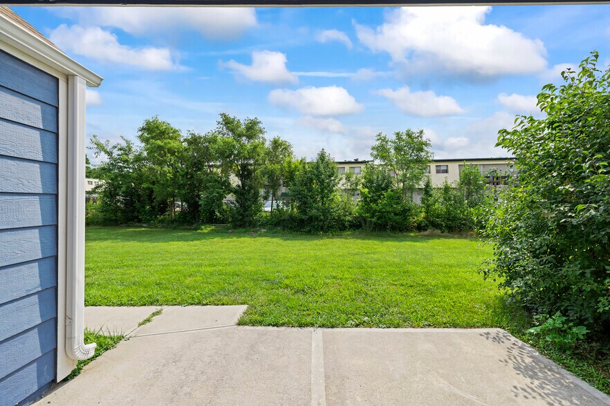 Patio - 6527 N 65th St