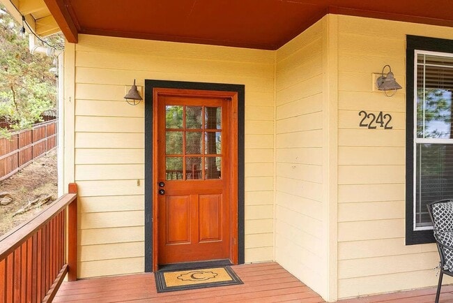 Building Photo - 2242 NW Torrey Pines Dr