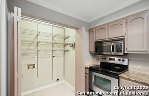 Building Photo - 16722 Lilly Crest Dr