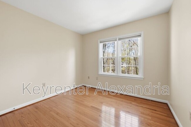Building Photo - 8239 Dr Craik Ct