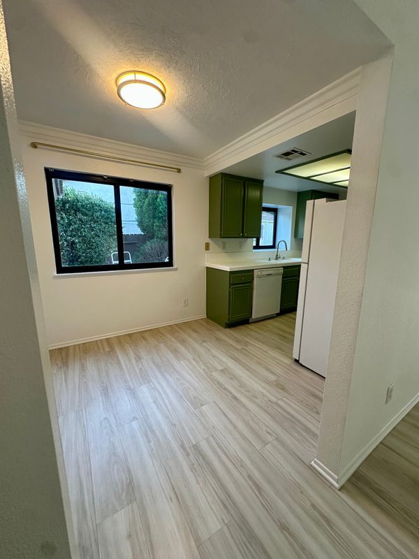 Building Photo - 2815 College Park Dr W
