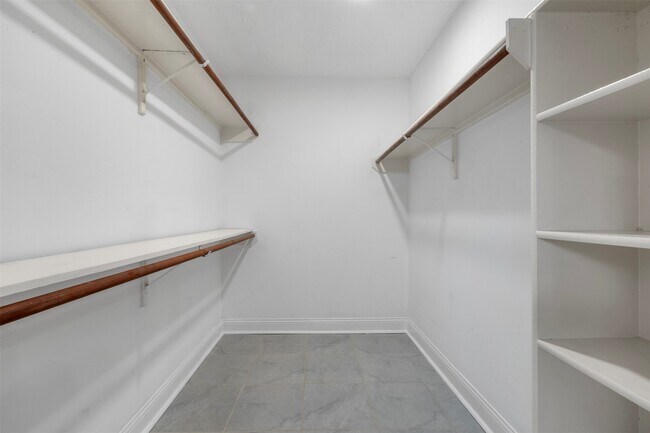 Building Photo - 28815 Binefield St