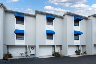Building Photo - 745 Pinellas Bayway S