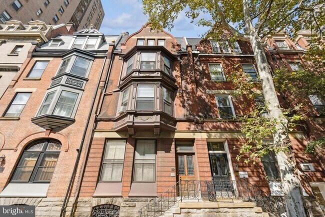 Primary Photo - 2019 Locust St