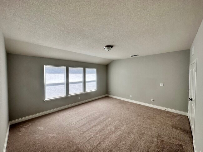 Building Photo - 27348 Caroline Way