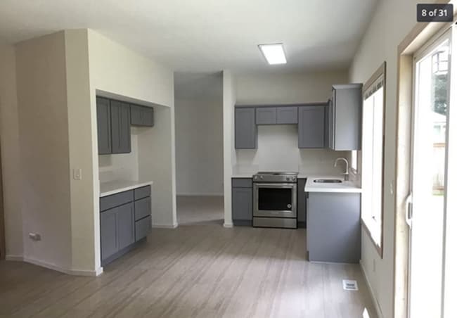 Building Photo - $500 OFF First 2 Months – Spacious 4BR/3BA Home with Fenced Yard & 2-Car Garage in Tigard!