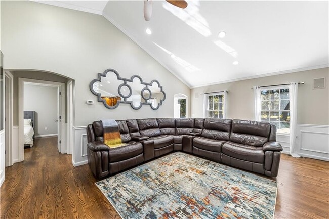 Building Photo - 9 Ridge Rd