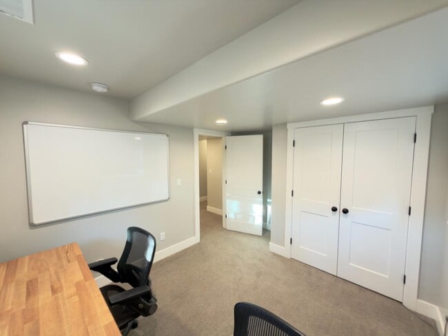 Building Photo - 4241 Chapel Vw Cir