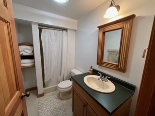 Building Photo - 42 Lord Rd