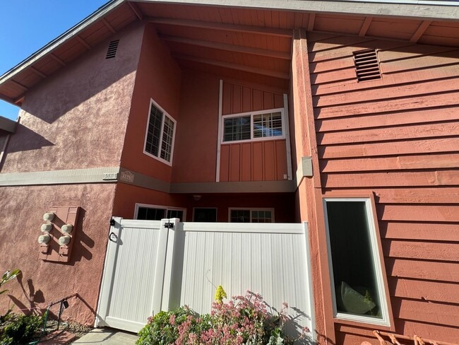 Primary Photo - Charming Keys Harbor Condo 2+1.5
