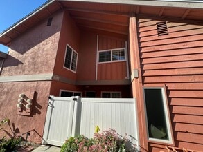 Building Photo - Charming Keys Harbor Condo 2+1.5