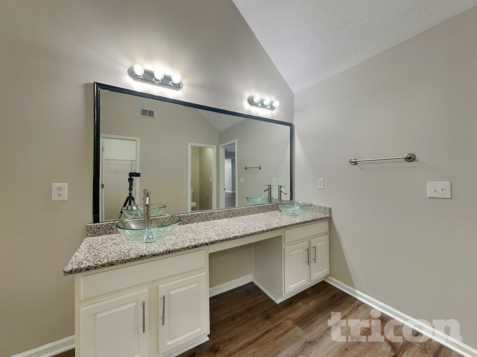 Building Photo - 589 Lakewater View Dr