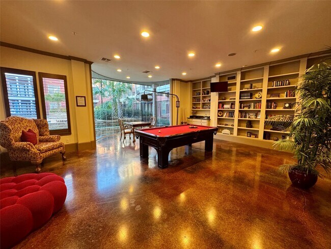 Building Photo - 2400 McCue Rd