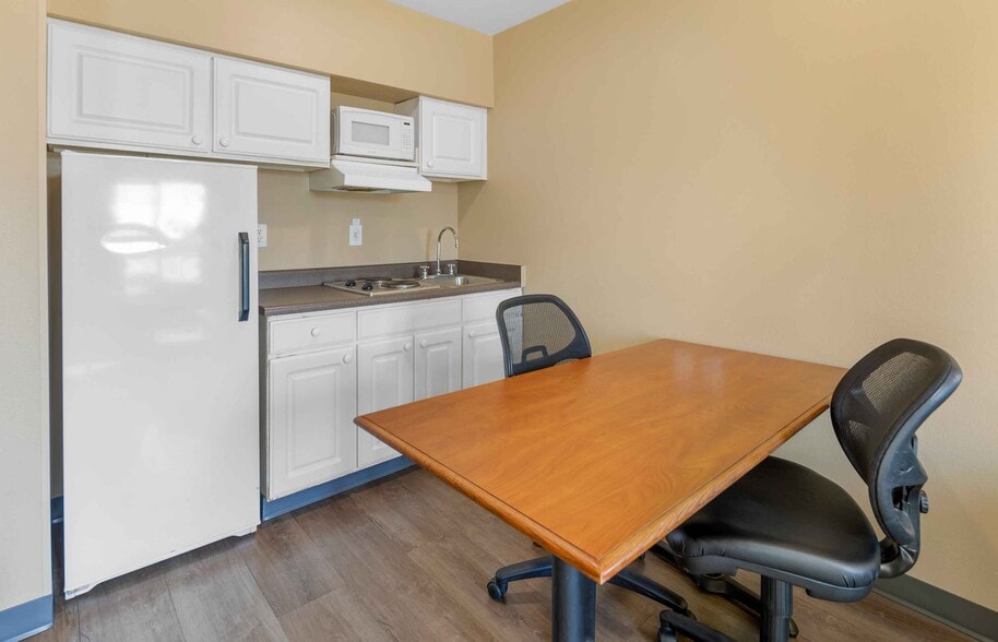 Building Photo - Furnished Studio-Juneau - Shell Simmons Drive