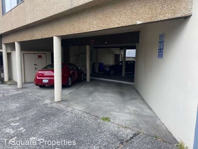 Building Photo - 2 br, 1 bath House - 3209 Hoyt Ave #301