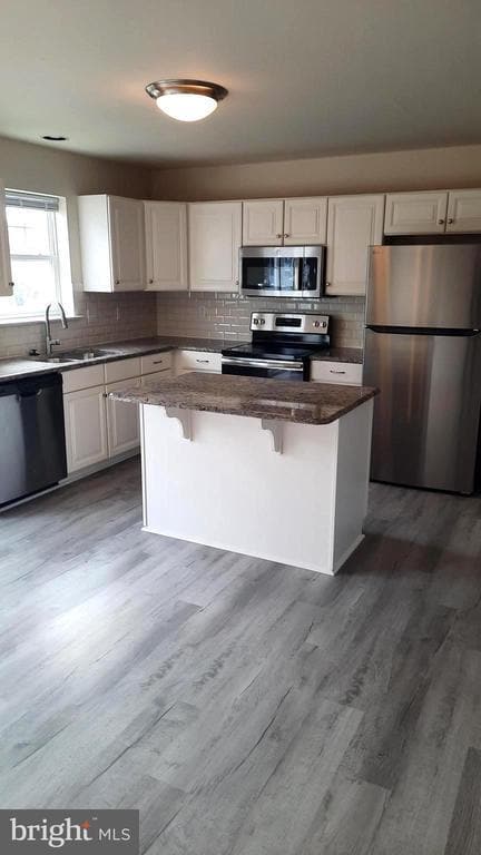 Building Photo - 1029 Admiral's Quay Dr