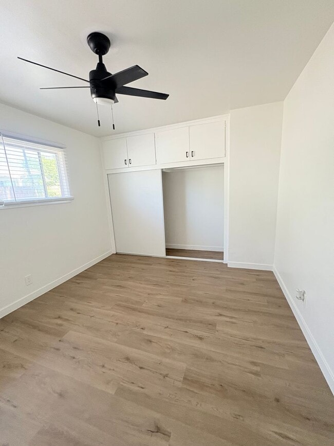 Building Photo - Lovely 3 Bedroom 1 Bath House with Garage