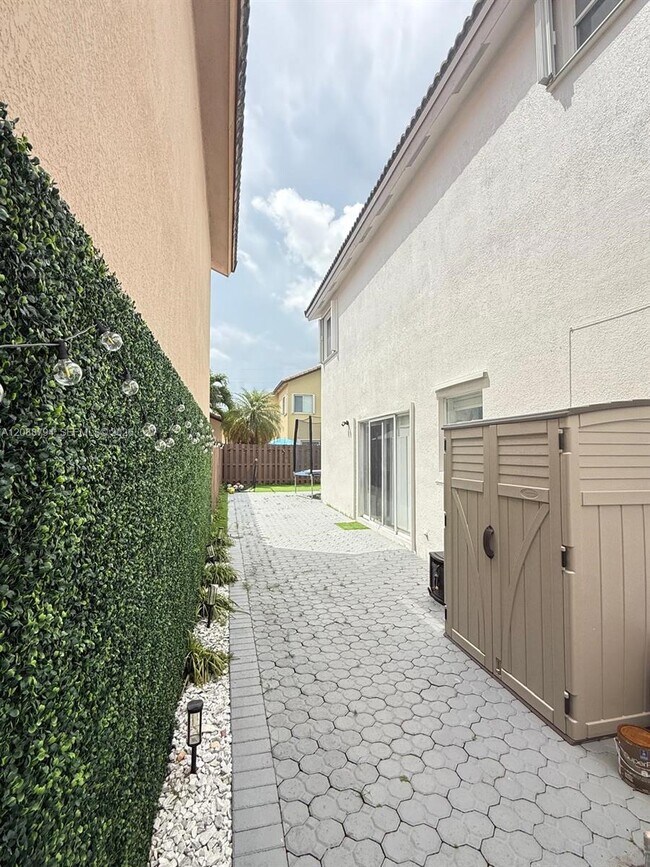 Building Photo - 11256 NW 51st Terrace