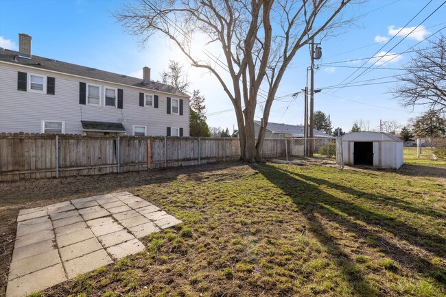 Building Photo - 1517/1519 Thayer Dr