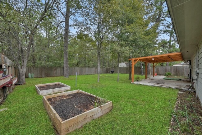 Building Photo - 16858 Gleneagle Dr N