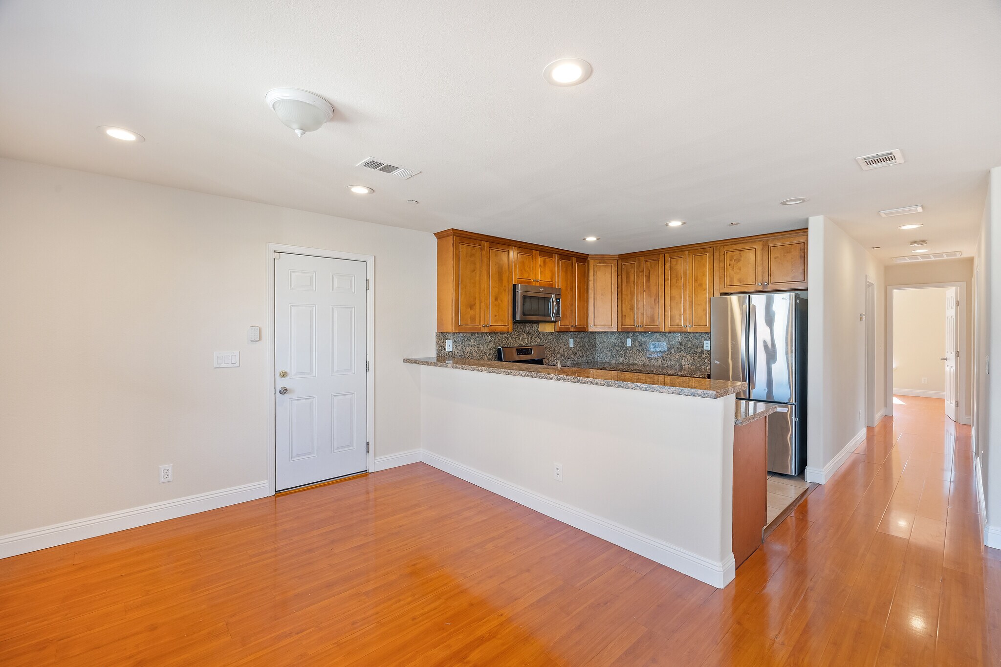 Building Photo - 3910 San Carlos Way
