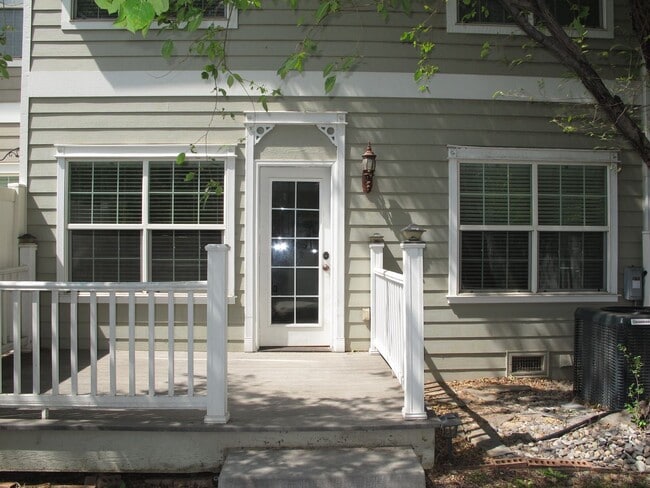 Building Photo - 846 N 7th St
