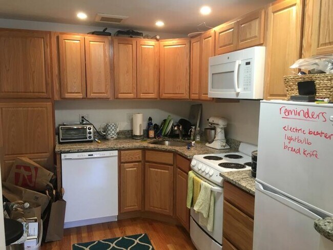 Building Photo - Nice 2 bed in Brighton