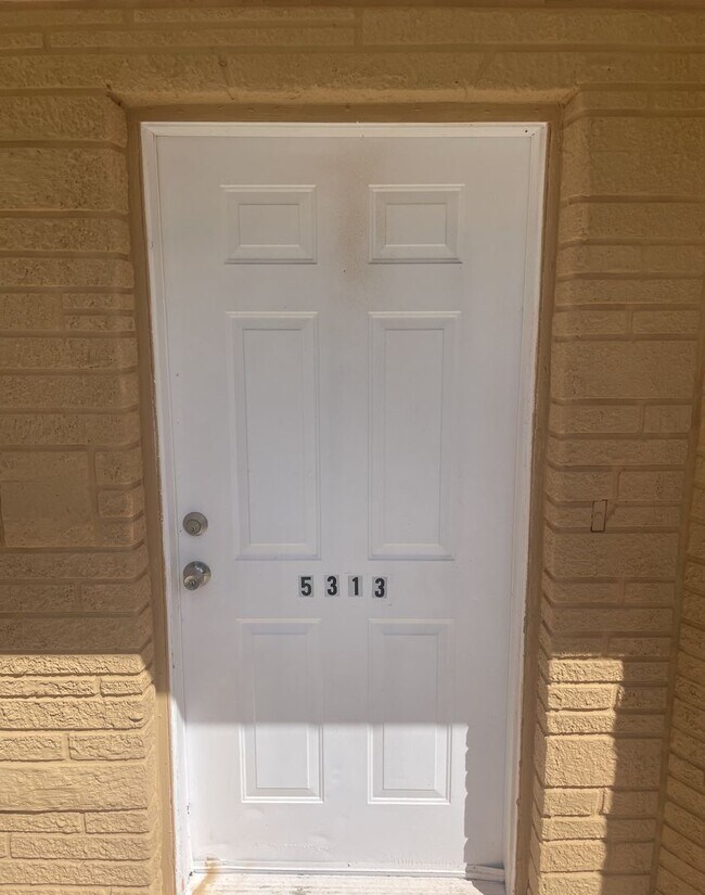 Building Photo - 5313 Avery Rd