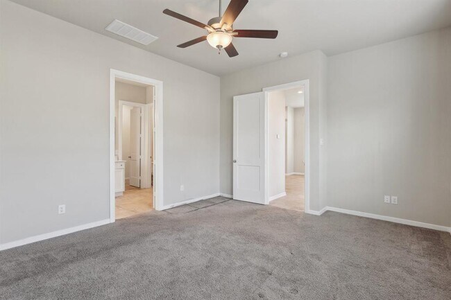 Building Photo - 4207 Haven Crest Ln