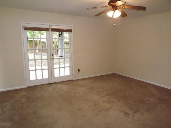 Building Photo - 19706 Faye Oaks Ct