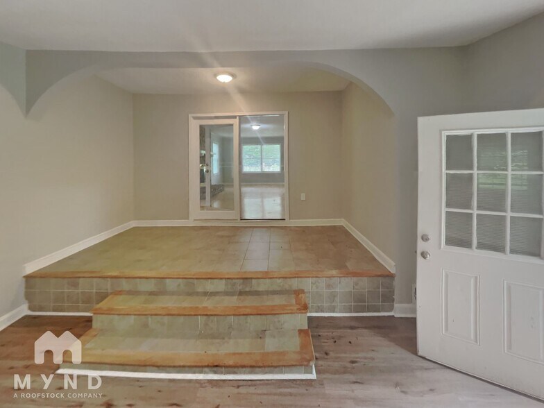 Building Photo - 2515 Winterfield Dr