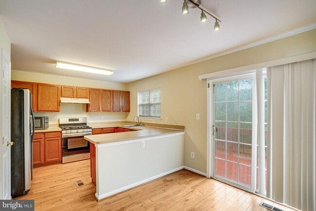 Building Photo - 6187 Les Dorson Ln